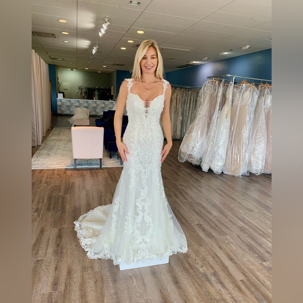 Maggie Sottero Abbie Wedding Dress Size 4 Ivory